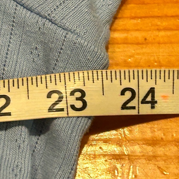 1X Basic Editions light purple short sleeve scoop v-neck pull over short - Picture 13 of 13